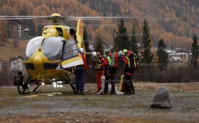 5 Deutsche Bergsteiger tot - Lawinendrama in den Ortler-Alpen: Rettungs- und Bergaktion am Sonntag, dutzende Bergsteiger fliegen zum Unglücksort: Ausführliches Interview vom Leiter der Bergwacht Sulden zum Einsatz 