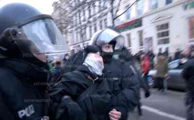 Demotag in Leipzig – Festnahmen und aggressive Stimmung: Migrantifa, Pro-Israelis, Freie Sachsen demonstrieren in Leipzig-Connewitz, Auschreitungen befürchtet: Polizei im Großeinsatz, Beamte aus anderen Bundesländern zur Unterstützung angefordert