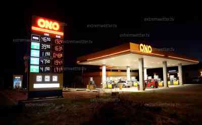 Tschechien senkt Benzinpreise: Diesel und Benzin ab Mittwoch deutlich günstiger als jetzt, Ansturm von Tanktouristen befürchtet, Ersparnisse von über 90 Cent möglich: Seit Wochen profitieren Tanktouristen von günstigeren Spritpreisen in Tschechien