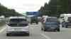 Brenner-Sperre, große Chaos blieb aus: Inntalautobahn kaum befahren, Polizei regelt Verkehr ab Kufstein, Autofahrer weichen über andere Strecken aus, dichter Rückreiseverkehr auf A 8 – Urlauber fahren über Tauernautobahn zurück: Stau und stockender Verkehr auf Grund Rückreiseverkehr aus Salzburg auf der A 8 bei Holzkirchen