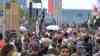 AfD-Parteitag – Zehntausende Gegendemonstranten: Erfurt im Ausnahmezustand, Wasserwerfer und Räumpanzer stehen in Bereitstellung, vereinzelt Demonstranten eingekesselt: Größter Polizeieinsatz in der Geschichte Thüringens