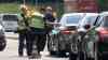Schwerbewaffnete Grenzkontrollen nach CSD-Anschlag: Jeder Grenzübergang von bewaffneten Bundespolizisten überwacht, Bundespolizei kontrolliert jeden Autofahrer, Autofahrer müssen Kofferraum öffnen: Ausweise werden kontrolliert, zeitweise Stau bei der Ausreise nach Tschechien