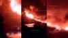 Waldbrandinferno an der Adria – Urlauber müssen evakuiert werden: Riesige Feuerwalze bei Omis, Urlauber (darunter Deutsche) und Einheimische müssen Omis verlassen, breite Feuerfront und heftige Windböen: Unzählige Feuerwehren im Einsatz, Autos auf Straßen ausgebrannt, Flammen fressen sich bis an Apartments und Häuser vor