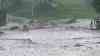 (Hochwasser, extrem) Flutkatastrophe im Vogtland: Polizeibeamte aus den Fluten gerettet, Feuerwehr eingeschlossen, Menschen evakuiert, Ortschaften von der Außenwelt abgeschnitten: Autos bis zur Motorhaube im Wasser, Feuerwehrgerätehaus abgesoffen, Penny Markt von Fluten heimgesucht