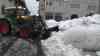 (Schneechaos Alpen, stark) Schneechaos Osttirol: Schneebretter lösen sich, Radlader gegen Schneemassen im Einsatz, Dach wird abgeschaufelt, mehrere Häuser tagelang ohne Strom, Feuerwehr im Dauereinsatz, Anwohner in Sorge „Es ist eher unnormal“: Erster Lawinenabgang im Ort, Zugverbindung Lienz-Bruneck unterbrochen, bis zu einem Meter Schnee in Sillian