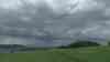 (Unwetteraufzug/Blitze) Unwetter ziehen über Sachsen auf, heftige Erdblitze bei Annaberg-Buchholz: Zeitraffer einer Böenfront, weitere Aufnahmen folgen