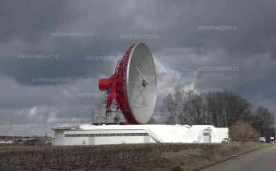Industriedenkmal Erdfunkanlage Radom bei Raisting durch Sturm Bianca schwer beschädigt - Millionenschaden: Außenhülle konnte dem Sturm nicht mehr standhalten