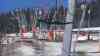 Corona – Skigebiet geschlossen: Sachsens größtes Skigebiet wurde auf Grund von Corona geschlossen, Geisterstadt Oberwiesenthal, anstatt Skispaß nun kein einziger Wintersportler mehr: Rene Lötzsch im Interview zur Schließung, Schwebebahn stellt ebenfalls Betrieb ein, alle Parkplätze am Fichtelberg trotz Kaiserwetter leer