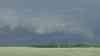 (Unwetteraufzug extrem) Beinahe Tornado durch heftige Rotation von Gewitterwolken: Superzelle mit Wallcloud im Zeitraffer, spektakulärer Unwetteraufzug