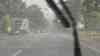 Schwere Unwetter im Harz: Hochwasser und Überflutungen durch Unwetter, Krankenhauseinfahrt komplett unter Wasser, Wasser schießt durch die Straßen wie ein Fluss, Feuerwehr im Einsatz: Wandergruppe wird vom Unwetter völlig überrascht, Schlamm und Geröll überspülen Straße