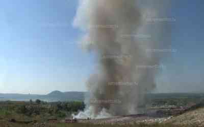 Großbrand in Tschechien, Mülldeponie brennt, Giftgase ziehen nach Sachsen: ungünstige Windrichtung transportiert Giftwolke nach Deutschland