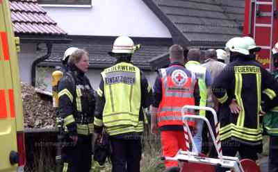 Brand im Messihaus: Uneinsichtiger Bewohner riskiert sein eigenes Leben und das der hilfsbedürftigen Mutter: Bewohner lehnte Hilfe ab, erst Minuten später alarmierten die Nachbarn die Feuerwehr