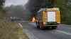 Traktorbrand mitten auf Bundesstraße 174: Flammen schlagen in den Himmel (on tape), Transitstrecke Tschechien – Autobahn A 4 voll gesperrt, B 174 erst zwei Stunden wiedereröffnet: B 174 war wochenlang wegen Baumfällarbeiten gesperrt, 2 Stunden nach Wiedereröffnung auf Grund des Traktorbrandes wieder voll gesperrt