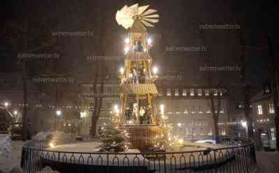 Wintertraum im Lock Down: Bestes Winterwetter – Lock Down verhindert vieles im Erzgebirge, Skibetreiber bangen um Saison, Hotels und Parkplätze menschenleer, Märkte verwaist, Lock Down Stimmung anstatt Weihnachtsstimmung: Lifte verwaist anstatt voll mit Touristen, gähnende Leere bei den Hotels, Kretzschmer will Lock Down in Sachsen verlängern