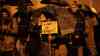 Corona-Spaziergänge in Mitteldeutschland: Querdenker laufen vor Impfzentrum entlang, Feuerwerk wird gezündet (on tape), Großer Flaschenwurf zwingt Beamte Helme aufzusetzen, Person wird festgenommen, lautstarker Coronaprotest: Trotz Dauerregen und 2 °C über tausend Menschen demonstrieren illegal durch Geras Innenstadt