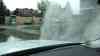 Sandsäcke gegen Starkregen: Feuerwehr verteilt Sandsäcke gegen Überflutungen und Starkregen, Straßen überflutet, Autofahrer kämpfen gegen Wasser auf Straße: Aquaplaning und heftiger Starkregen auf der A 72 bei Chemnitz