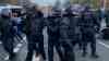 Großdemo in Leipzig „Ami go home” – Auseinandersetzungen mit der Polizei: Antifa blockiert Demoroute und bewirft Polizisten mit Gegenständen, Sitzblockaden und Festnahmen: Tausende demonstrieren in Leipzig gegen Kriegsunterstützung der USA