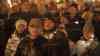 Montagsprotest in Zwickau: 1.500 Teilnehmer protestieren gegen Asylpolitik, kritische Worte gegen Asylanten an der Domkirche in Zwickau, Protestzug führt direkt am Weihnachtsmarkt entlang: Trommeln, Banner und Fahnen der Freie Sachsen, Schriftzüge gegen aktuelle Politik