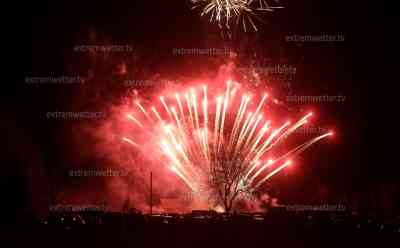 Riesige Pyroshow zwei Tage vor Silvester: Nach 2 Jahren Coronapause, Feuerwerksunternehmen mit riesigem Feuerwerk zwei Tage vor Silvester: Feuerwerksgeschäft boomt nach den Coronajahren