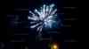 Hammerschläge und Feuerwerk begrüßen das neue Jahr: Frohnauer Hammer begrüßt mit zahlreichen Menschen und den letzten 12 Hammerschlägen aus dem alten Jahr, das neue Jahr: Großes Privatfeuerwerk am Nachthimmel um Mitternacht