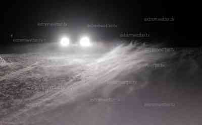 Sturmtief „Oleg“ fegt über Deutschland hinweg: Schneesturm auf dem Fichtelberg, Schneeverwehungen und geringe Sicht am Grenzübergang Oberwiesenthal, Böen bis 109 km/h: Am Mittwoch weiterhin Sturm, Graupel, Schnee und Gewitter in Deutschland, ungemütliche Winterwetter hält an