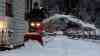 Schneechaos in Oberösterreich: viele Straßensperrungen, LKW bleiben hängen, schwerer Nassschnee sorgt für Baumbruch, Feuerwehr muss viele Straßen sperren, ohne Schneeketten kaum ein Vorankommen: Viele Unfälle auf den Straßen, selbst Schneefräsen fassen kaum den nassen, schweren Schnee