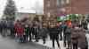 Mahnwache und Protest gegen Krankenhausschließung in Reichenbach: 800 Menschen zeigen Gesicht, Krankenhaus droht Schließung: Die Gesundheitsversorgung steht auf der Kippe, Notfallversorgung ist gefährdet, zahlreiche O-Töne
