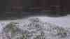 Wintereinbruch kurz vor Ostern:  Auto muss von Schnee befreit werden, Narzissen mit dicker Schneeschicht bedeckt, Schneeverwehungen mitten im Frühling: 5 cm Neuschnee lassen Gegend um Annaberg-Buchholz in ein Winterkleid tauchen