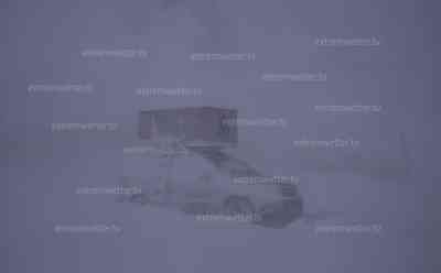 Wintereinbruch in den Alpen: 40 cm Neuschnee in den österreichischen Alpen, Autos versinken im Schnee, Schneesturm auf 1500 Metern: Skisaison bis mindestens nach Ostern gesichert, Voxpop Urlauber aus der Schweiz