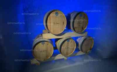 Phänomenaler Wein-Rekord: Höchste Weinlagerung Europas auf 3500 Meter Höhe – Ein wichtiges Zeichen zum Klimawandel und zu unseren lebenswichtigen Wasserressourcen in den Alpen, im „ewigen“ Gletschereis auf dem weltbekannten Schweizer Jungfraujoch, dem Top of Europe: Höchste Weinreifung Europas im atemberaubender Landschaft