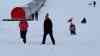 (UP) Erster starker Wintereinbruch im Schwarzwald: Heftiges Schneetreiben ON TAPE – Straßen versinken unter 20 cm Neuschnee, Räumdienste erstmals im Einsatz, Frühjogger ohne Klamotten im Schnee unterwegs, Schwarzwald tief-winterlich: Kinder fahren Schlitten und bauen Schneemänner - Drohnenaufnahmen von Winter-Wonderland im Schwarzwald - Menschen freuen sich auf den ersten richtigen Schnee