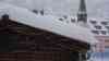 Wintereinbruch in den Alpen: viel Neuschnee am Arlberg, dichtes Schneetreiben, Alpen warten schon auf Schnee, erste Wintersportler unterwegs, Schneeballschlacht und Voxpops von Urlaubern: 30 cm Neuschnee und bis zu 70 cm Neuschnee auf den Gipfeln
