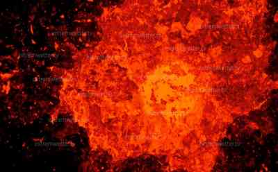 Blick in den glühenden Vulkanschlot: Einzigartig neue Bilder vom Vulkanausbruch auf Island – Magma scheint erneut aufzusteigen, weitere Ausbrüche möglich, O-TON Vulkan-Professor der Universität von Island: Ungewissheit bleibt groß- Vulkanexperte im O-TON